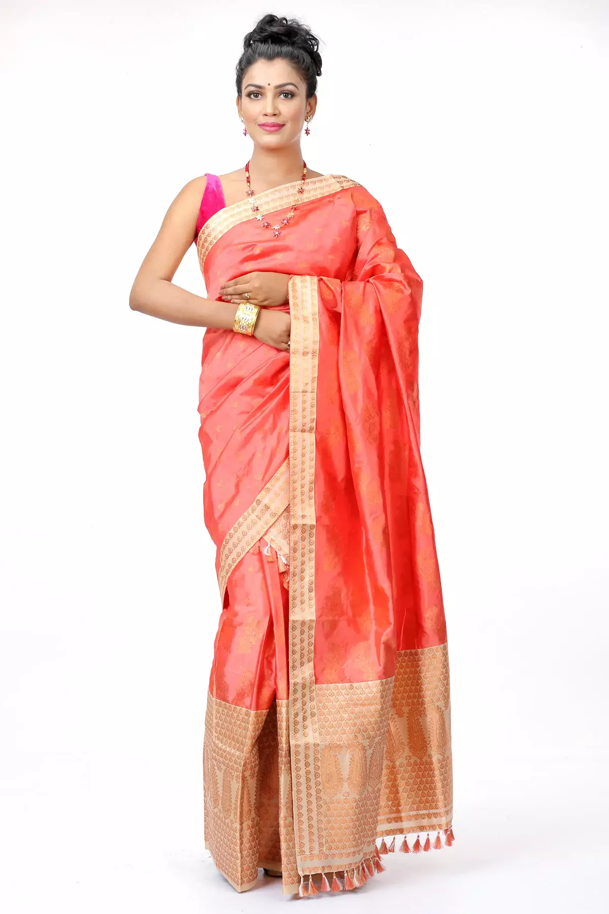 WOWEN PEACH Assamese Pat Silk Mekhela Chadar, With blouse piece at Rs  599/piece in Surat